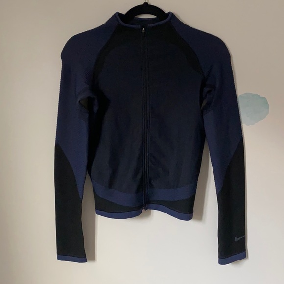 NIKE Ribbed Sweater - Picture 2 of 5